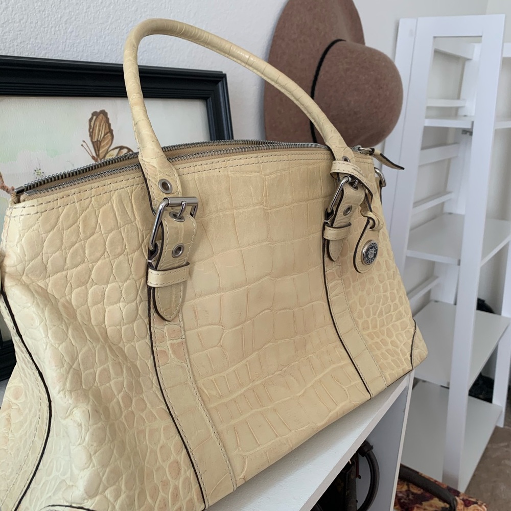 Dooney & Bourke handbag